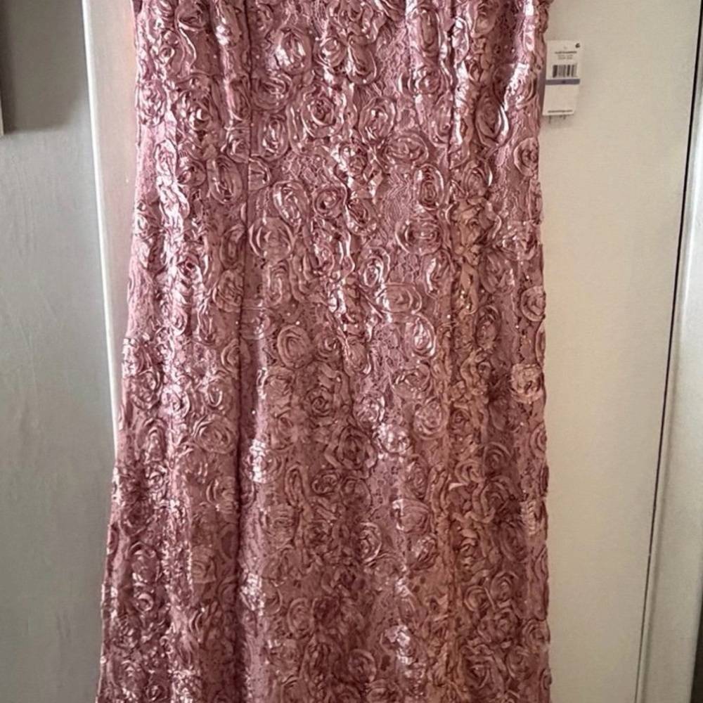 Alex Evenings Pink Rose Lace Rosette Maxi Dress cap sleeve, new with tags - Picture 7 of 7